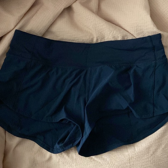 Speed Up Low-Rise Lined Short 2.5” - Picture 2 of 4